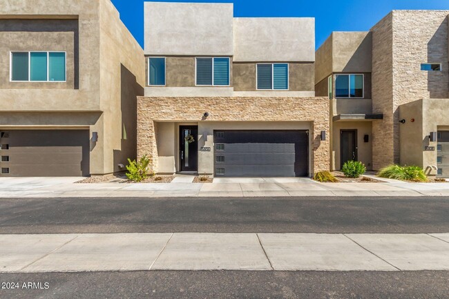 6806 E Orion Dr in Scottsdale, AZ - Foto de edificio - Building Photo