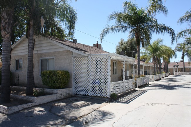 Beaumont Apartments in Beaumont, CA - Building Photo - Building Photo