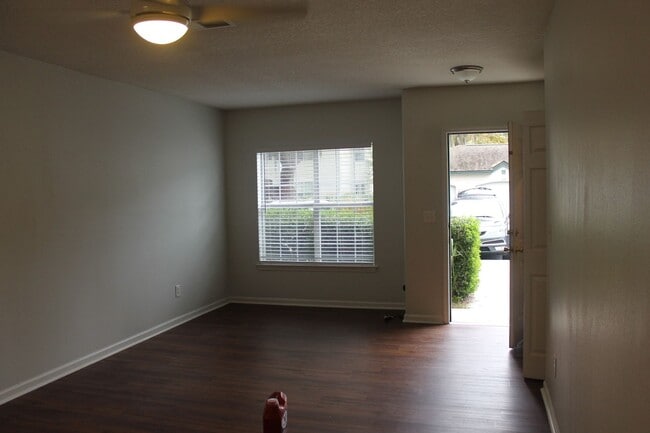 property at 897 Fording Island Rd