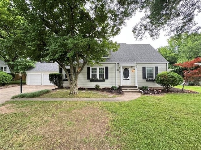 property at 613 Mill St