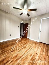 807 Arthur Ave in Scottdale, PA - Building Photo - Building Photo