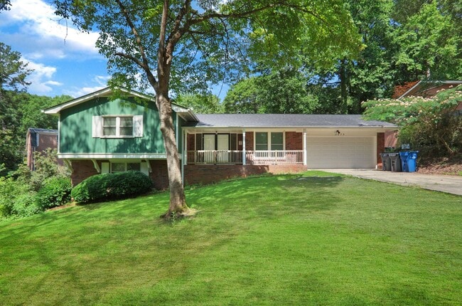 property at 3675 Charles Dr