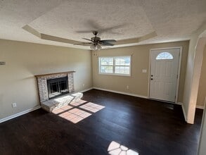 9688 Leitchfield Rd in Cecilia, KY - Building Photo - Building Photo