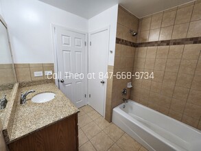 812 E Capri Dr in Palatine, IL - Building Photo - Building Photo