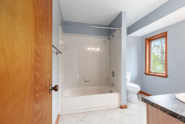 property at 3293 Greenleafe Dr