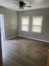 2427 N 57th St in Milwaukee, WI - Building Photo - Building Photo