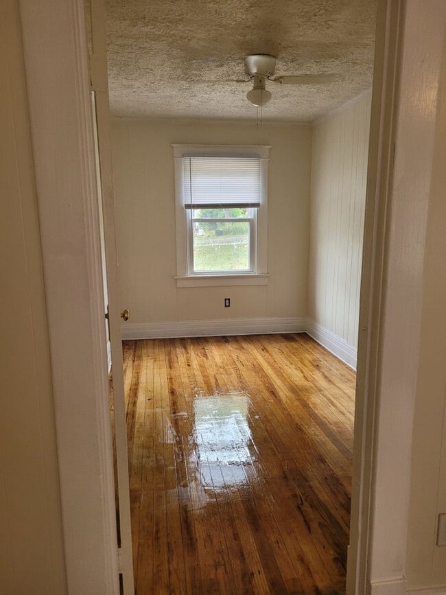 2341 Light St in Lynchburg, VA - Building Photo - Building Photo