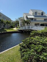 6932 Stones Throw Cir N, Unit #7101 in St. Petersburg, FL - Foto de edificio - Building Photo