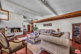 3447 Vista Haven Rd in Los Angeles, CA - Building Photo - Building Photo