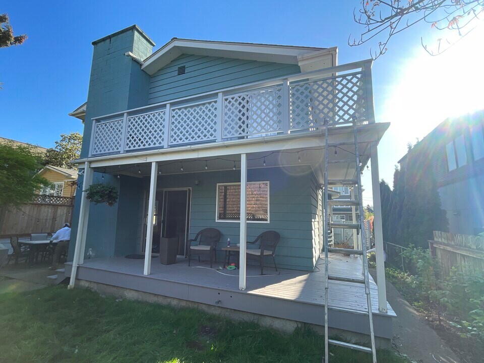 5536 Canfield Pl N in Seattle, WA - Building Photo