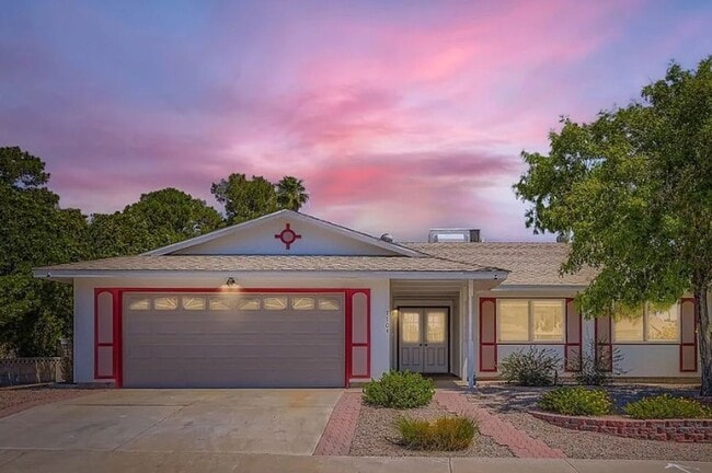 7704 Peacock Ave in Las Vegas, NV - Building Photo - Building Photo