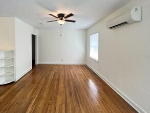 1124 NW 4th Ave in Gainesville, FL - Building Photo - Building Photo