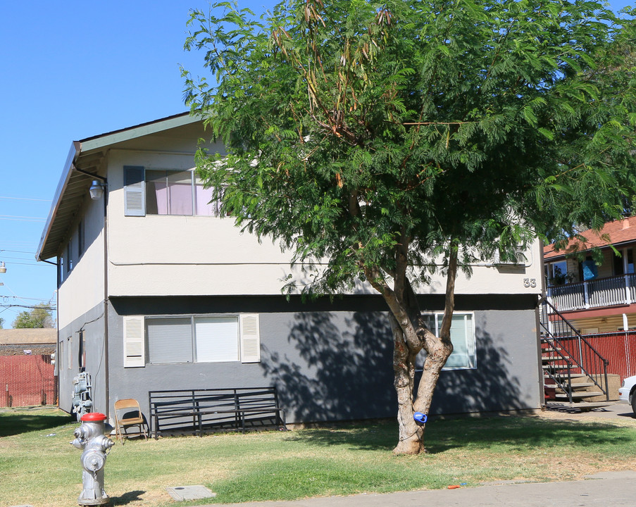 33 Arcade Blvd in Sacramento, CA - Foto de edificio