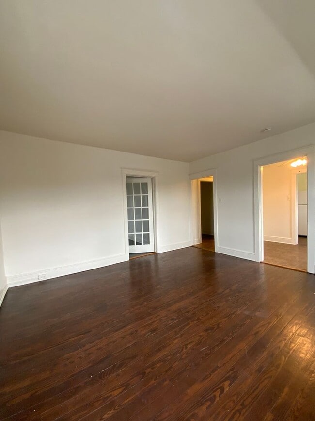 property at 1405 Oregon Pike