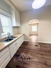 919 SW 4th St in Topeka, KS - Building Photo - Building Photo