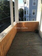 198 Sherman St, Unit 3 in Cambridge, MA - Foto de edificio - Building Photo