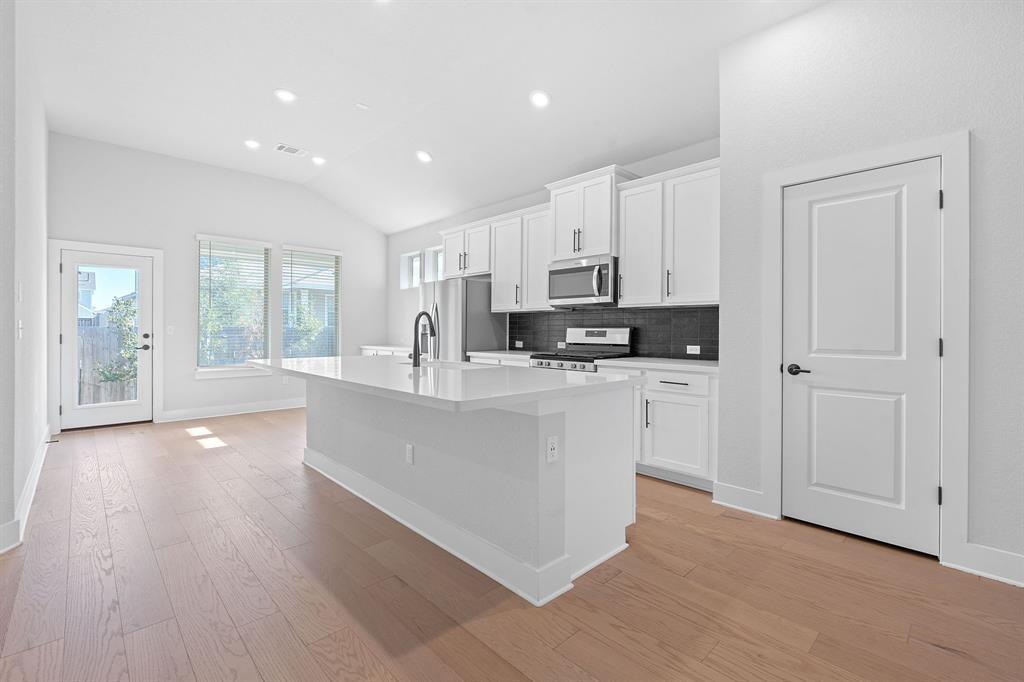 8504 McKamy Dr in Austin, TX - Building Photo