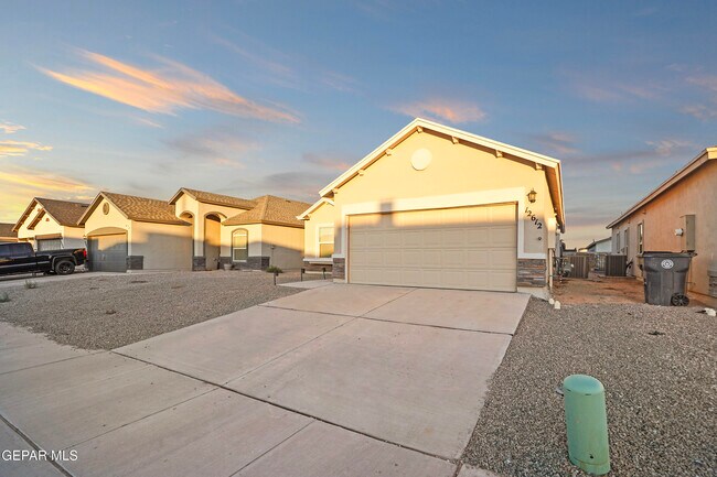 12612 Don Norte St in El Paso, TX - Building Photo - Building Photo