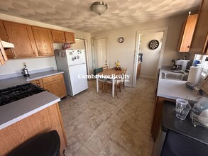 296 Highland Ave, Unit 3T in Somerville, MA - Building Photo - Building Photo