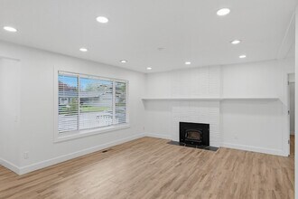 13212 SW 61st Ave in Portland, OR - Building Photo - Building Photo