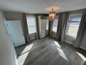 60 Maple Ave in Bay Shore, NY - Building Photo - Building Photo