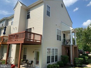 8604 Aspen Grove Ct in Odenton, MD - Building Photo - Building Photo