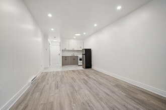 1375 La Fontaine Rue in Montréal, QC - Building Photo - Building Photo
