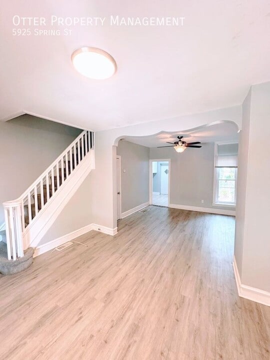 5925 Spring St in Philadelphia, PA - Building Photo