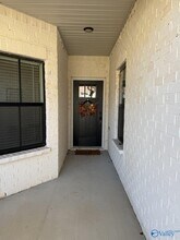 445 Legend Oak Way SW in Huntsville, AL - Foto de edificio - Building Photo