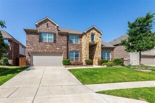 316 Chinchester Dr in Roanoke, TX - Building Photo