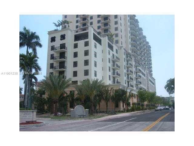 888 S Douglas Rd, Unit 601 in Coral Gables, FL - Foto de edificio