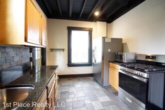 2257 Summit St in Columbus, OH - Foto de edificio - Building Photo