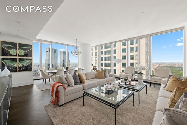 217 W 57th St in New York, NY - Building Photo - Building Photo