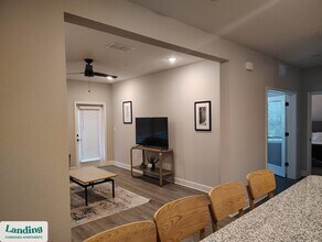 120 NW 148th Terrace in Newberry, FL - Building Photo - Building Photo