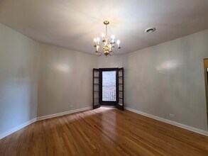 1533 W Highland Ave in Chicago, IL - Building Photo - Building Photo