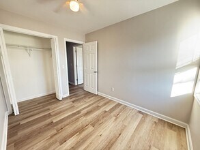 33-37-37 Grant St in Springfield, MA - Building Photo - Building Photo