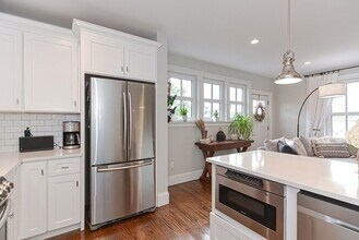 52 River St, Unit #7 in Boston, MA - Foto de edificio - Building Photo