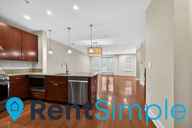 1418 N Rhodes St in Arlington, VA - Building Photo - Building Photo