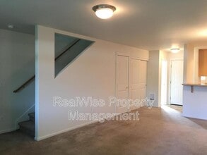 2466 SW Timber View Ct in Redmond, OR - Building Photo - Building Photo