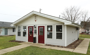 Jefferson Place in Utica, OH - Foto de edificio - Building Photo