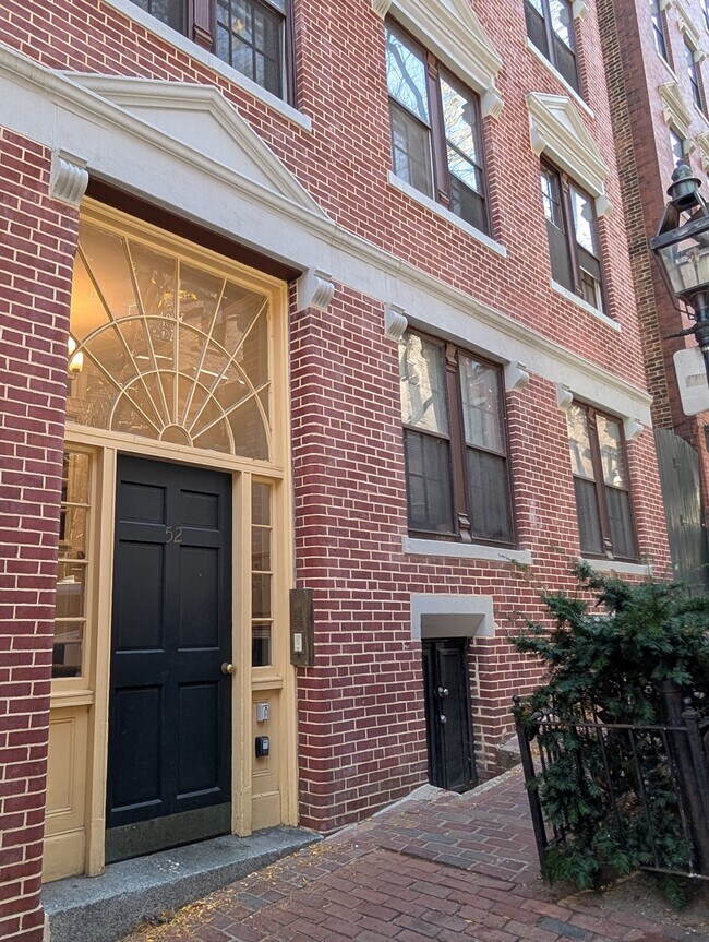 52 Garden St