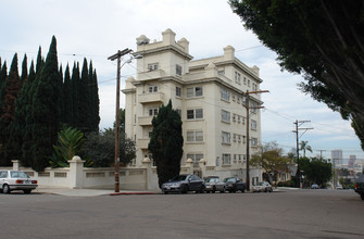 Golden View Apartments in San Diego, CA - Building Photo - Building Photo