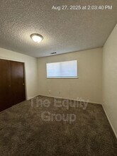 2034 S Tracy Ct in Visalia, CA - Building Photo - Building Photo