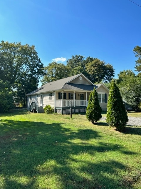 702 Garfield Ave in Colonial Beach, VA - Building Photo - Building Photo