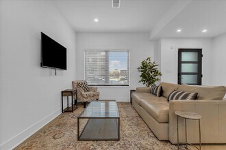 7536 Churchill St in Detroit, MI - Building Photo - Building Photo