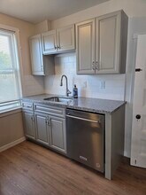 397 Crescent in Waltham, MA - Building Photo - Building Photo