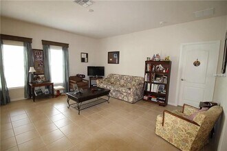 2815 Cypress Bowl Rd in Lutz, FL - Building Photo - Building Photo