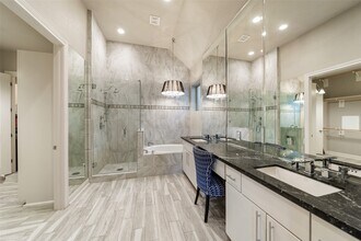 199 Springs Edge Dr in Montgomery, TX - Building Photo - Building Photo