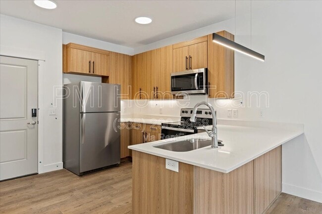 3378 Washington Blvd