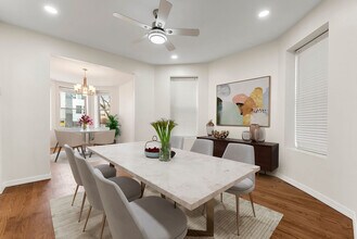 2630 N Hamlin Ave in Chicago, IL - Building Photo - Building Photo